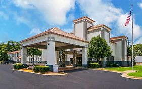 Clarion Pointe South Boston - Danville East